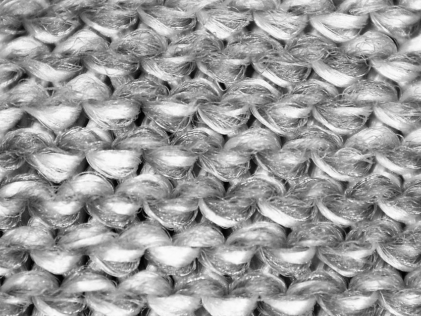 FDA Compliant 18-Gauge Salt-and-Pepper HPPE Cut Resistant Gloves with Touchscreen Mach Finish Nitrile Coating